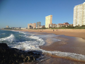  Seaview Apartment Amanzimtoti  Аманцимтоти